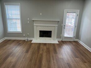 6035 Bayrose Cir in East Point, GA - Building Photo - Building Photo