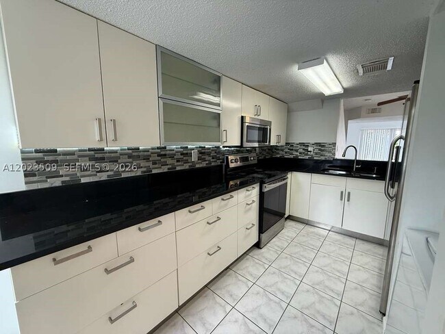 1137 NW 123rd Ct