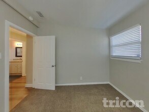 244 Emporia Blvd in San Antonio, TX - Building Photo - Building Photo