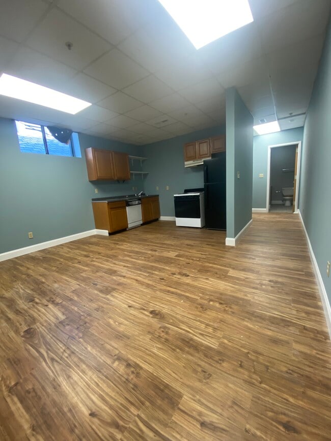 117 W Main St, Unit 200 in Salisbury, MD - Foto de edificio - Building Photo