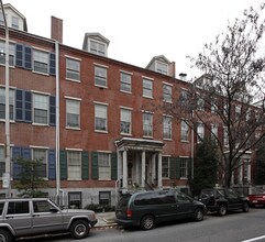 908-910 Spruce St in Philadelphia, PA - Building Photo - Building Photo