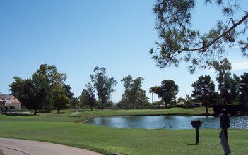 Starfire House Apartments in Scottsdale, AZ - Building Photo - Building Photo