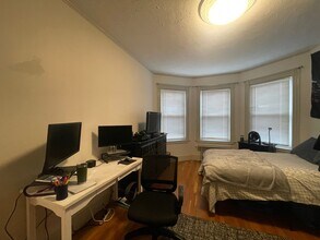 143 N St, Unit 2 in Boston, MA - Building Photo - Building Photo