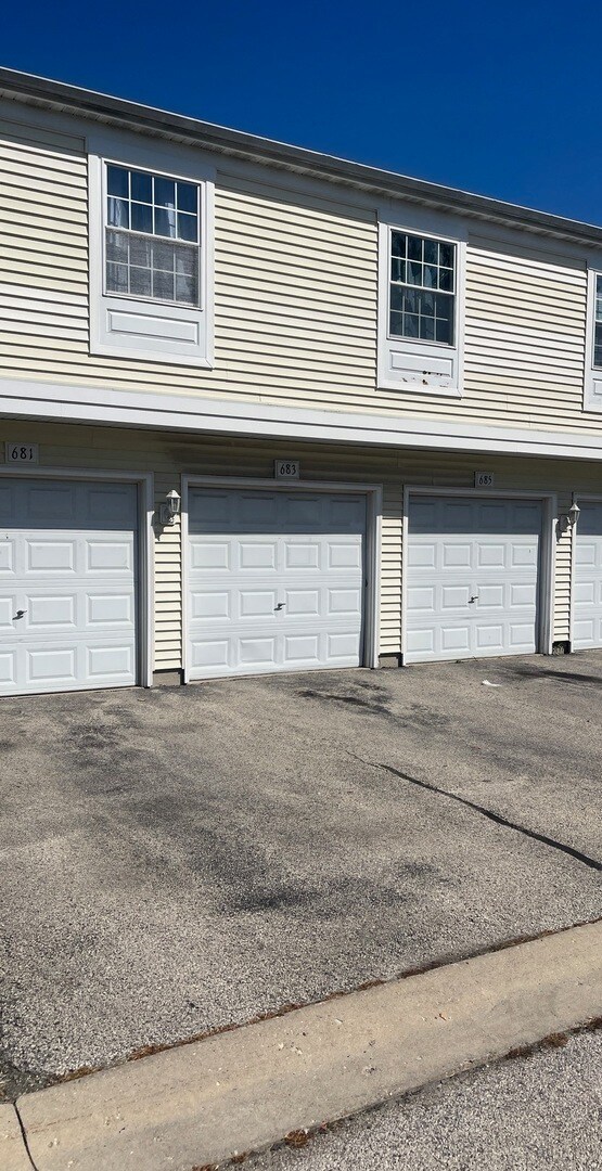 property at 683 Cleo Ct