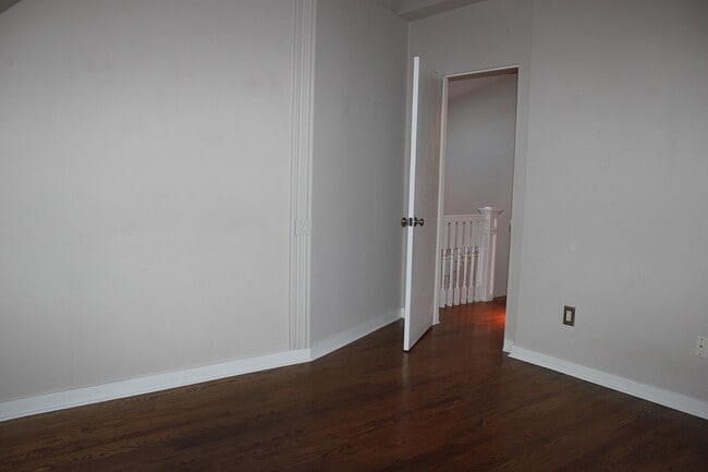5309 Ellsworth Ave, Unit 5309 Ellsworth in Pittsburgh, PA - Foto de edificio - Building Photo
