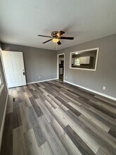 3211 W Walnut St in Springfield, MO - Building Photo - Building Photo