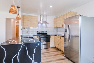 4521 E 55th St, Unit 4521 in Maywood, CA - Building Photo - Building Photo