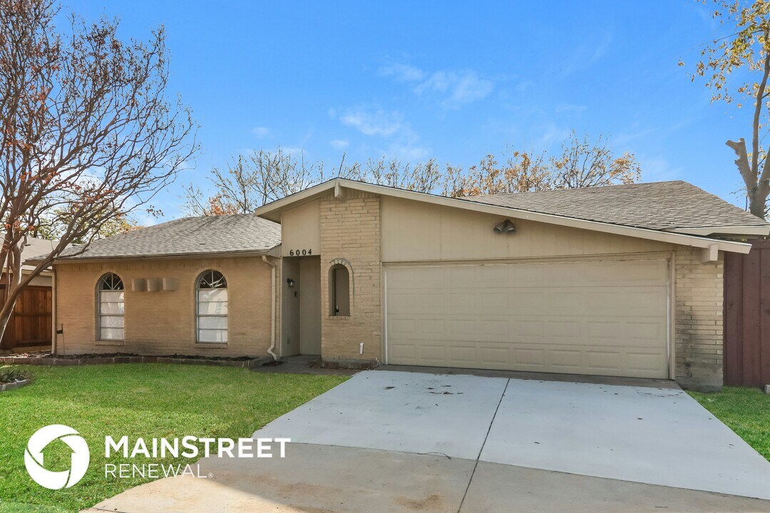6004 Willow Way, Unit 1238 in Rowlett, TX - Building Photo