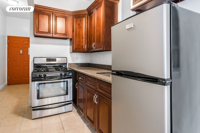 2490 Frederick Douglass Blvd in New York, NY - Building Photo - Building Photo
