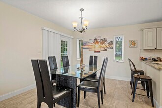 232 SW Kimball Cir in Port St. Lucie, FL - Building Photo - Building Photo