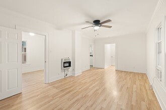 4728 Avenue R 1/2 in Galveston, TX - Building Photo - Building Photo