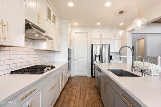 4050 S Thistle Dr in Chandler, AZ - Building Photo - Building Photo