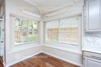 808 Olde Towne Dr in Irving, TX - Building Photo - Building Photo