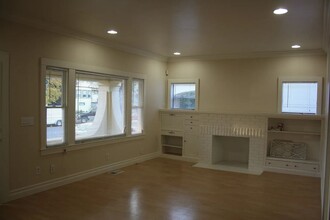 3031 I St in Sacramento, CA - Building Photo - Building Photo