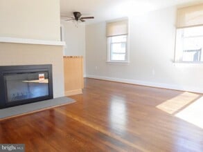 2349 Woodland Rd in Roslyn, PA - Building Photo - Building Photo