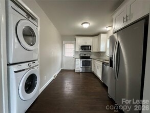 1624 Eastway Dr in Charlotte, NC - Building Photo - Building Photo