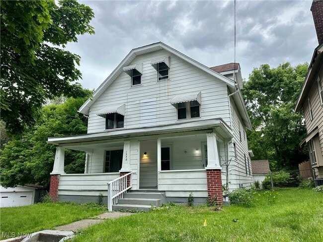 property at 1248 Pondview Ave