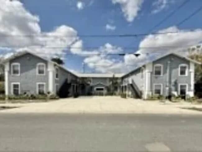 property at 425 F St