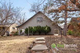 4119-4119 E Lewis St in Wichita, KS - Building Photo