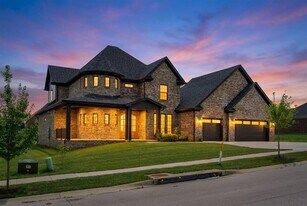 413 Weston Park in Lexington, KY - Building Photo