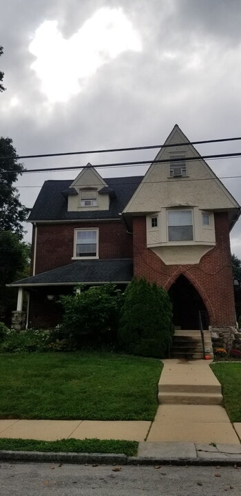 320 N Penn St, Unit 3 in West Chester, PA - Foto de edificio