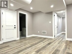 35 Loxleigh Ln in Woolwich, ON - Building Photo - Building Photo