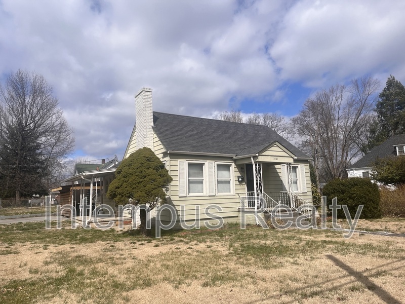 2101 Edgewood Ave in Knoxville, TN - Building Photo