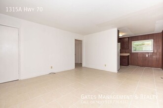 1315 B US-70 in Hillsborough, NC - Building Photo - Building Photo