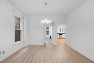 1828 N Whipple St in Chicago, IL - Building Photo - Building Photo