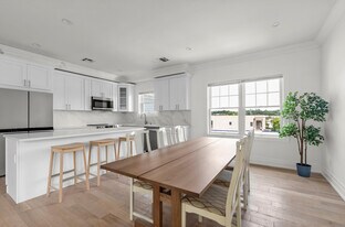 The Sagamore in Port Washington, NY - Building Photo