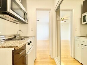 2589 S Sepulveda Blvd in Los Angeles, CA - Building Photo - Building Photo
