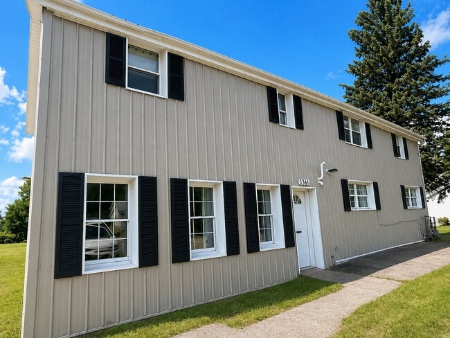 5361 Lake Rd S, Unit Lower in Brockport, NY - Building Photo - Building Photo
