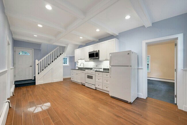 288 S Van Dien Ave in Ridgewood, NJ - Building Photo - Building Photo