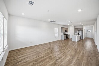 339 Mustang Lk Cir in Buda, TX - Building Photo - Building Photo