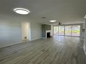 812 Bayview Dr in Nokomis, FL - Building Photo - Building Photo
