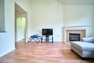 10027 Deer Track Ct in Houston, TX - Foto de edificio - Building Photo