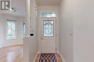 19 Longwood Ave in Richmond Hill, ON - Building Photo - Building Photo