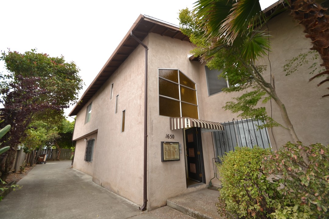 1650 Tyler St in Berkeley, CA - Foto de edificio