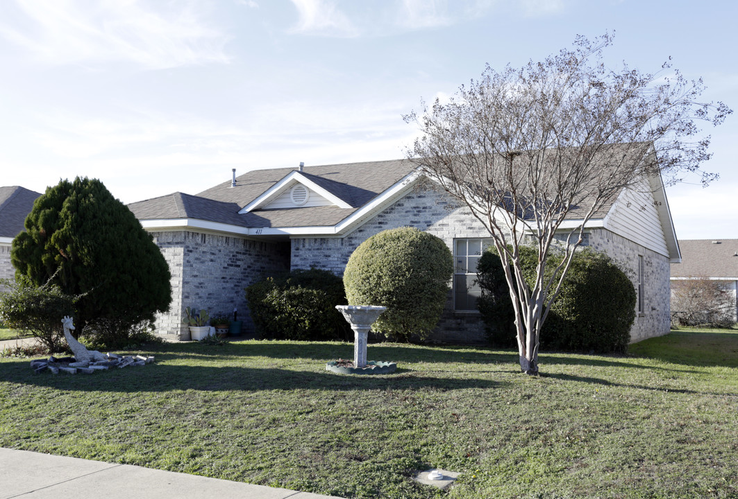 Lexington Arms in Waxahachie, TX - Building Photo