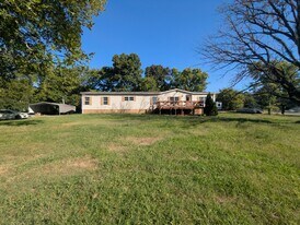 13105 Central Pike in Mount Juliet, TN - Building Photo