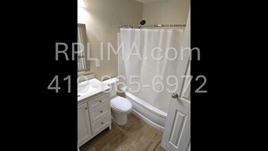 1738 Bermuda Dr in Lima, OH - Foto de edificio - Building Photo