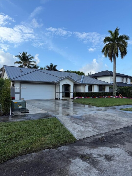 14766 SW 168th Terrace in Miami, FL - Building Photo