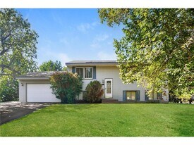 11051 Quebec Ave N in Champlin, MN - Building Photo