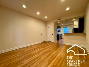 2643 W George St, Unit 2 in Chicago, IL - Building Photo - Building Photo