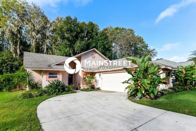 property at 812 Crestridge Dr