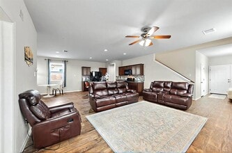 204 Bent Trl Ln in Andice, TX - Building Photo - Building Photo