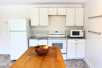 3806 Gardner Ave, Unit Apt #2 in Cincinnati, OH - Foto de edificio - Building Photo