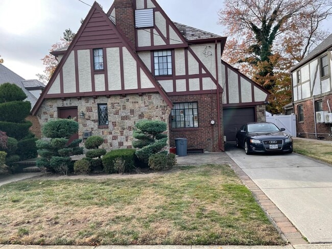 281 Kilburn Rd S in Garden City, NY - Building Photo - Building Photo