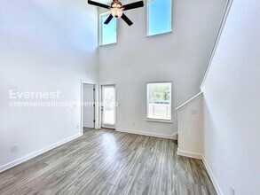 799 Coopers Wy in Lebanon, TN - Foto de edificio - Building Photo