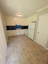 1820 36th St NE in Hickory, NC - Building Photo - Building Photo